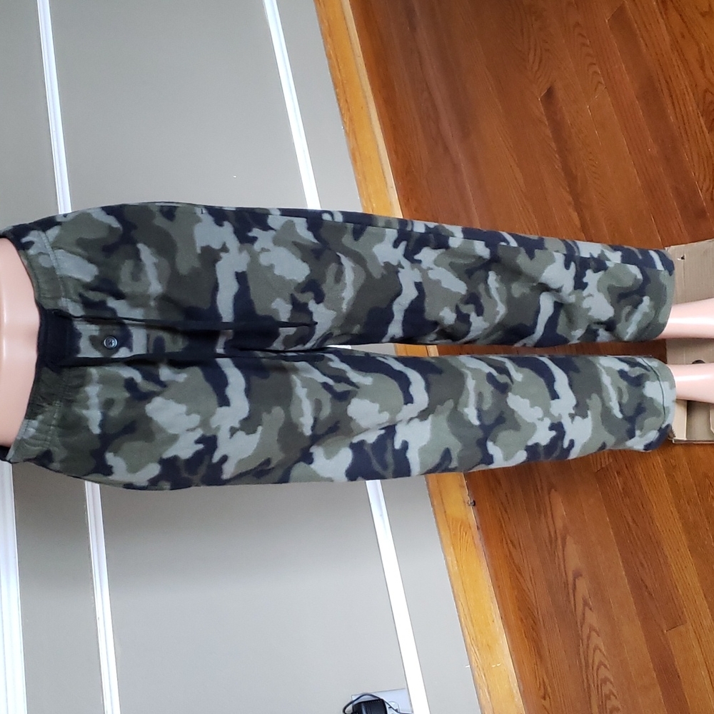 Fleece Camo Sweatpants - Picture 1 of 9